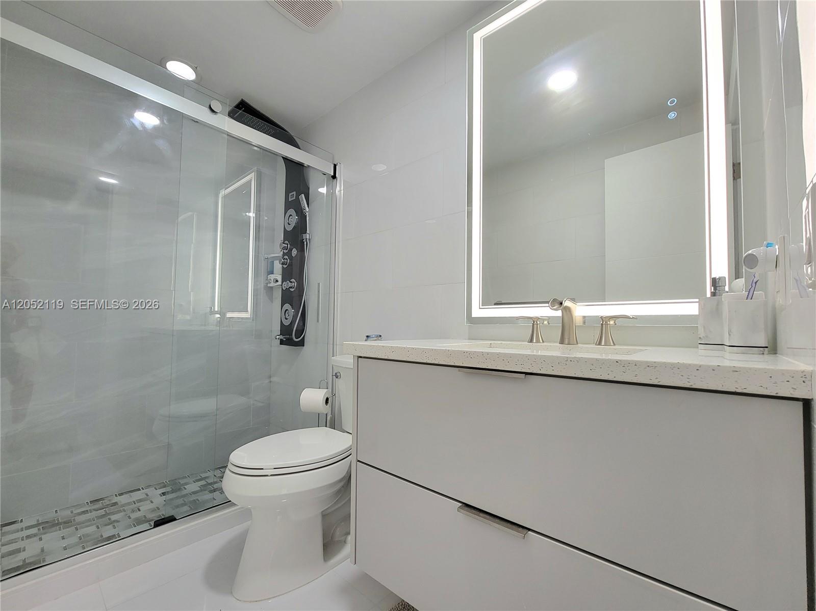 Photo of 3505 Ocean Dr  #901, Hollywood, Florida, 33019 - 