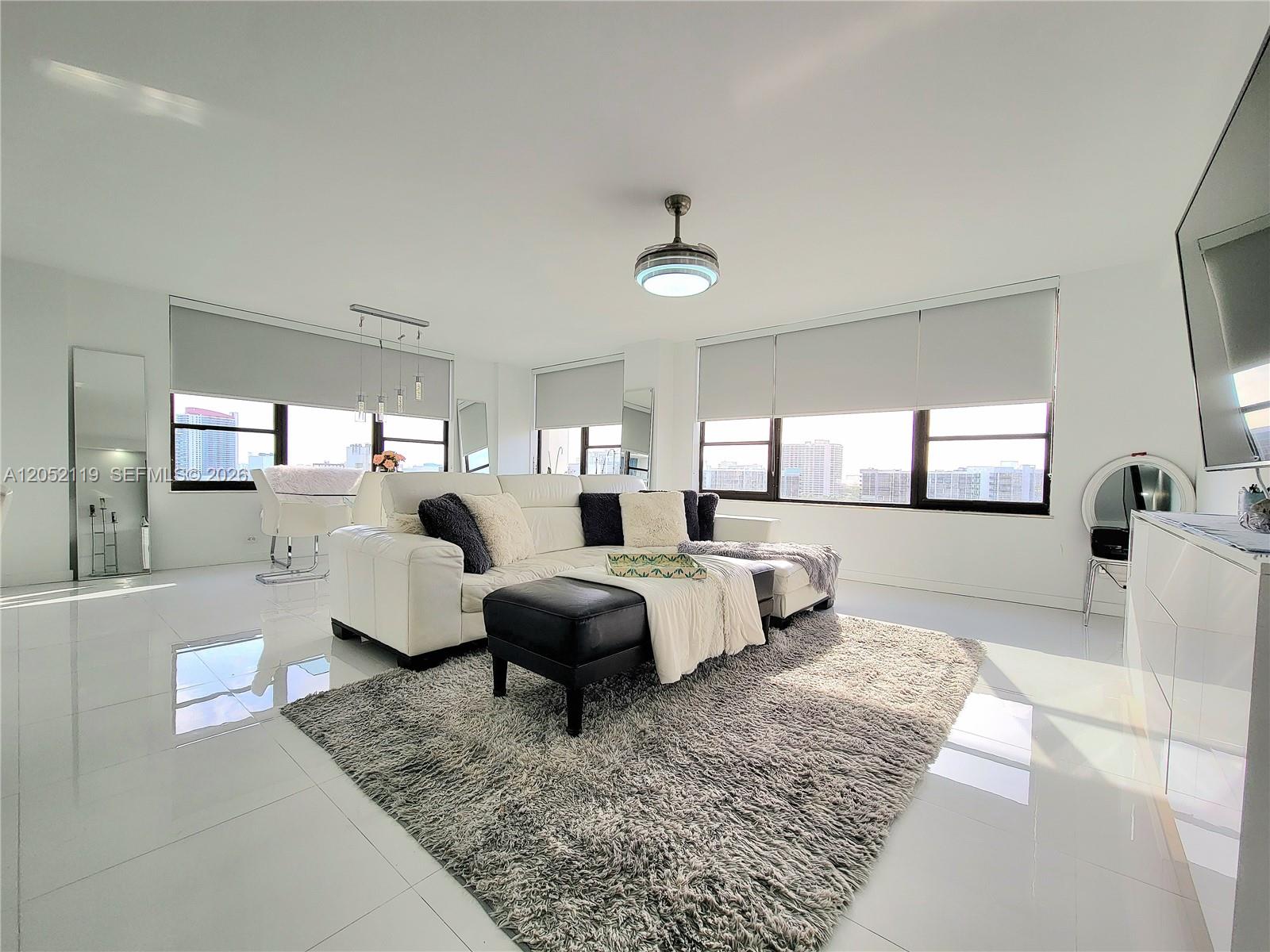 Photo of 3505 Ocean Dr  #901, Hollywood, Florida, 33019 - 