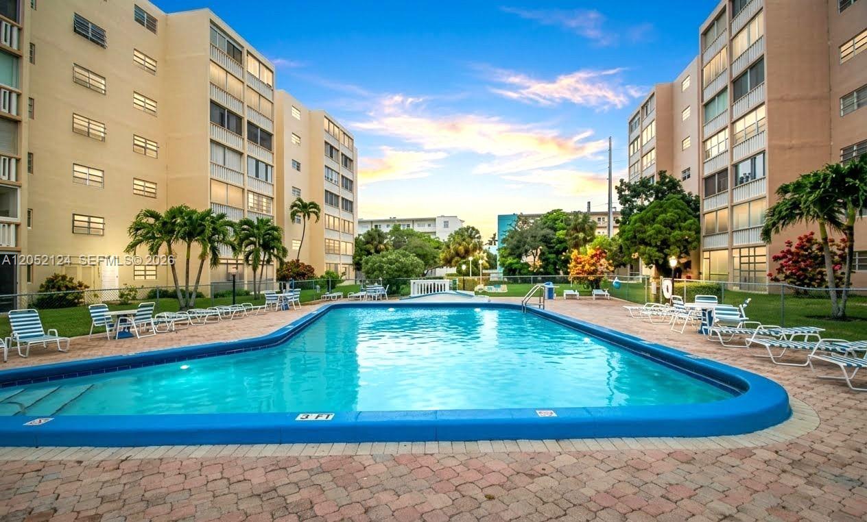 Photo of 301 14th Ave #207, Hallandale Beach, Florida, 33009 -