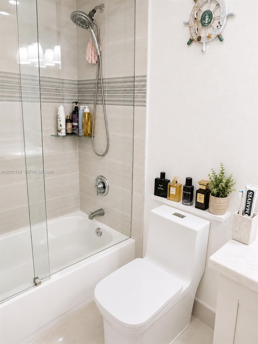 Photo of 301 14th Ave #207, Hallandale Beach, Florida, 33009 -