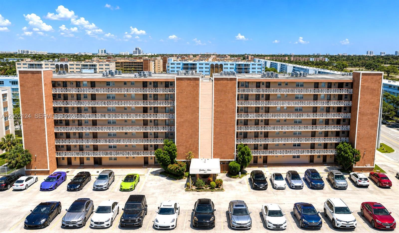 Photo of 301 14th Ave #207, Hallandale Beach, Florida, 33009 -