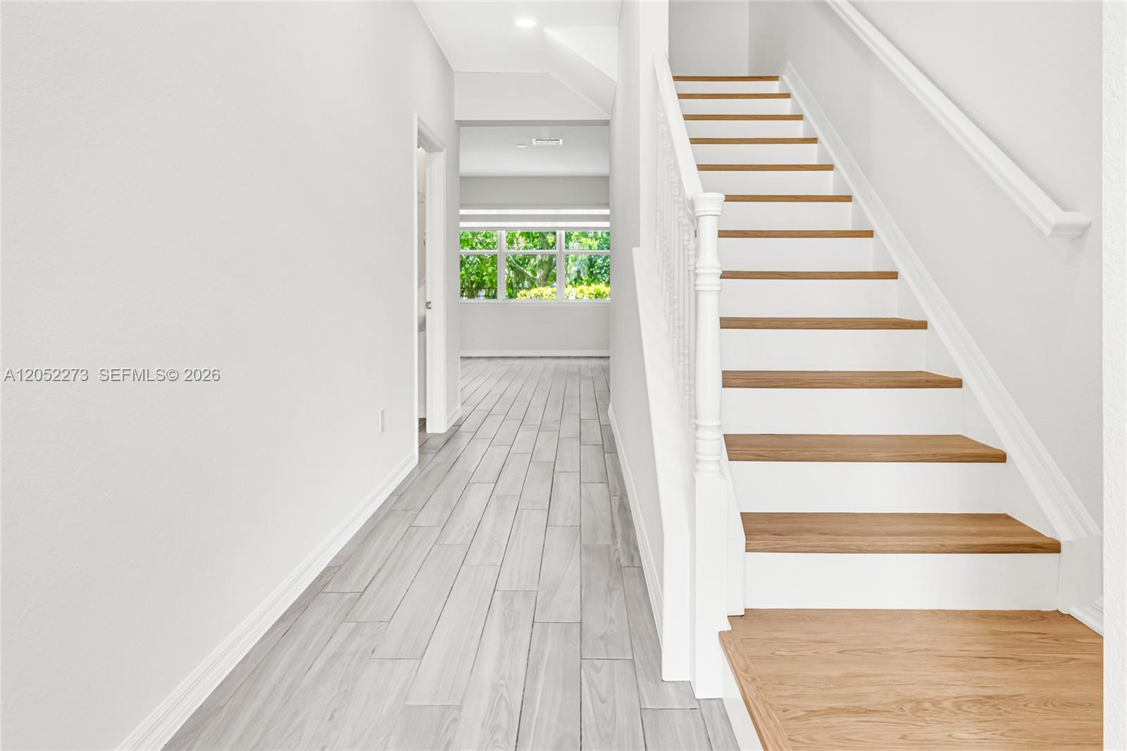 4164 3 / 3 1776 sq. ft. $ 2026-08-03 0 Photo