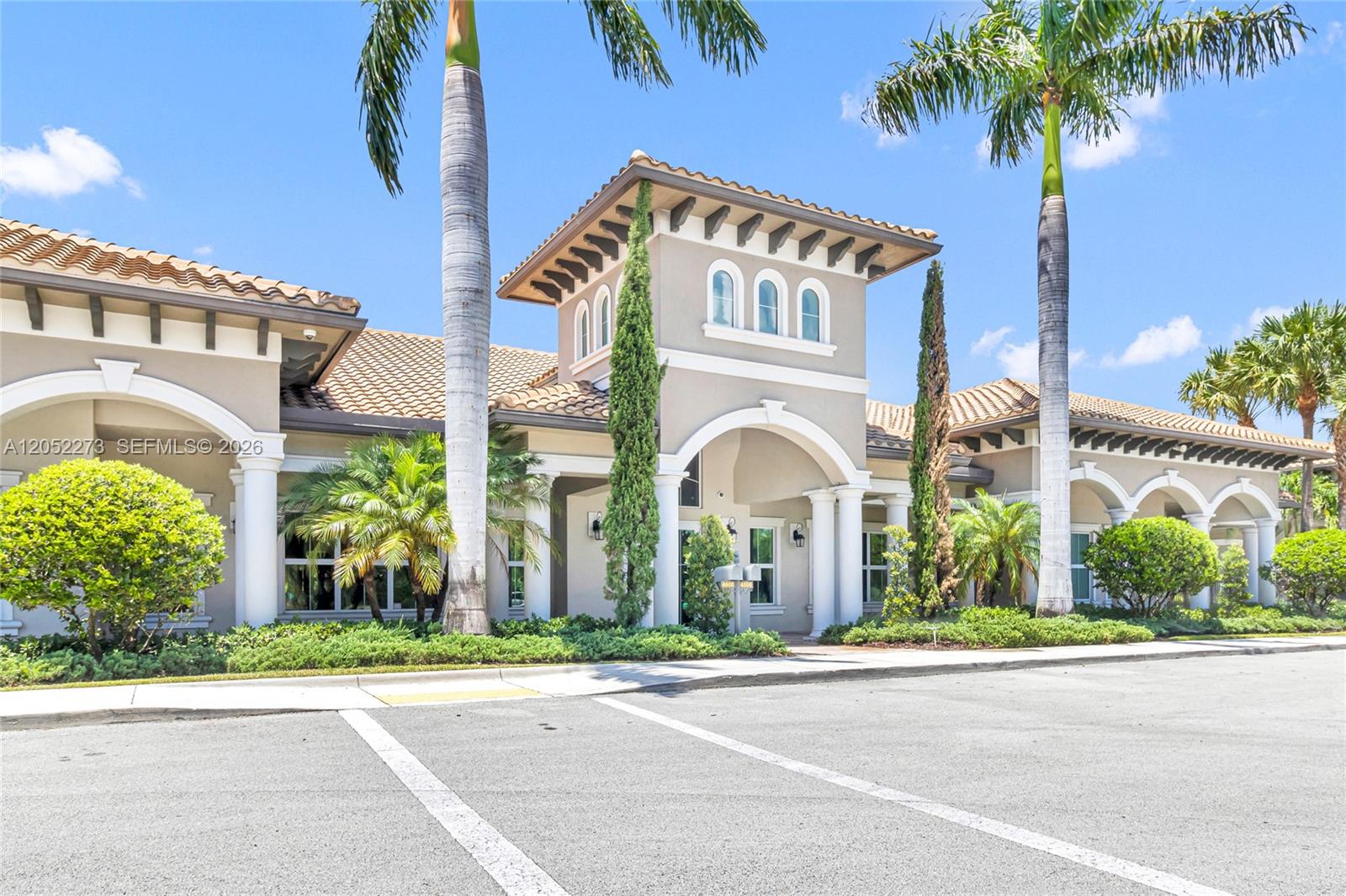 4164 3 / 3 1776 sq. ft. $ 2026-08-03 0 Photo