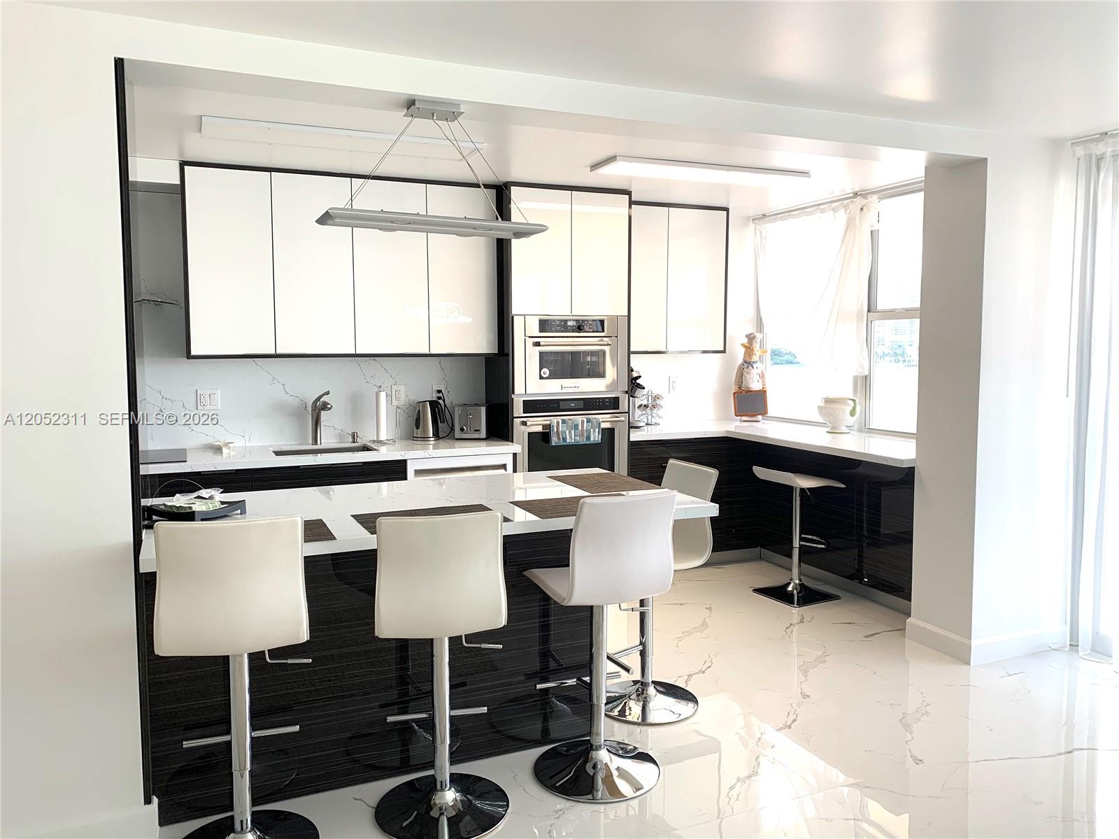 See details 602 2 / 2 1275 sq. ft. $ 2026-07-12 0 Photo