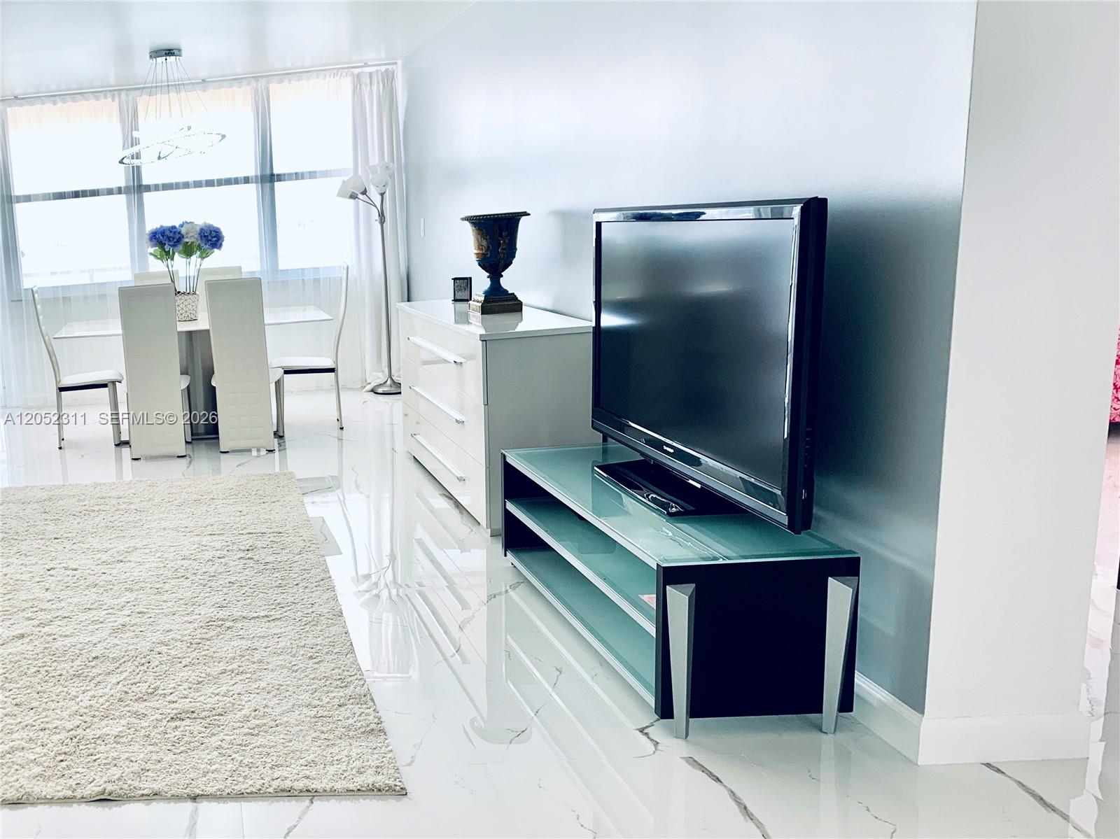 See details 602 2 / 2 1275 sq. ft. $ 2026-07-12 0 Photo