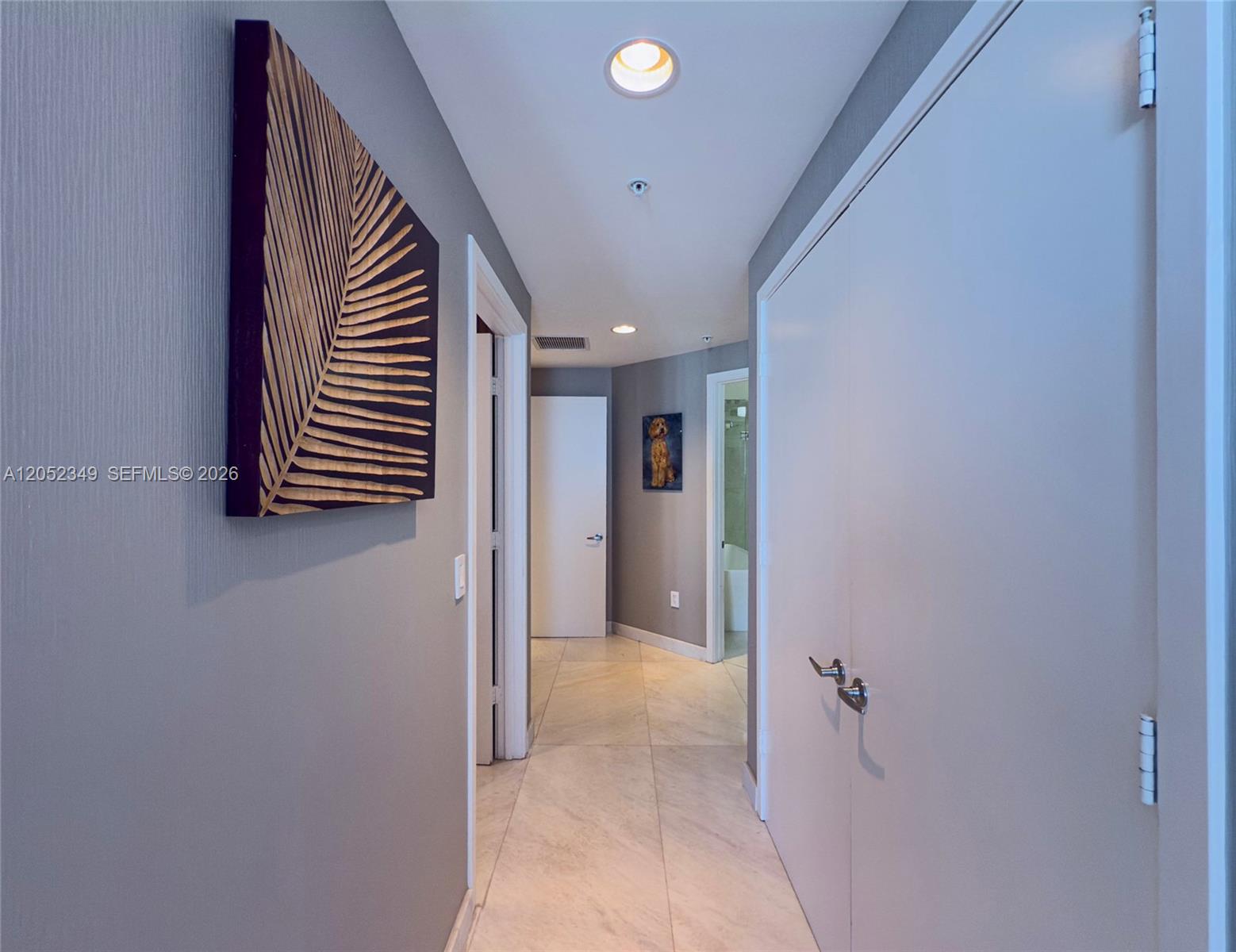 Photo of 17111 Biscayne Blvd #1705, North Miami Beach, Florida, 33160 -