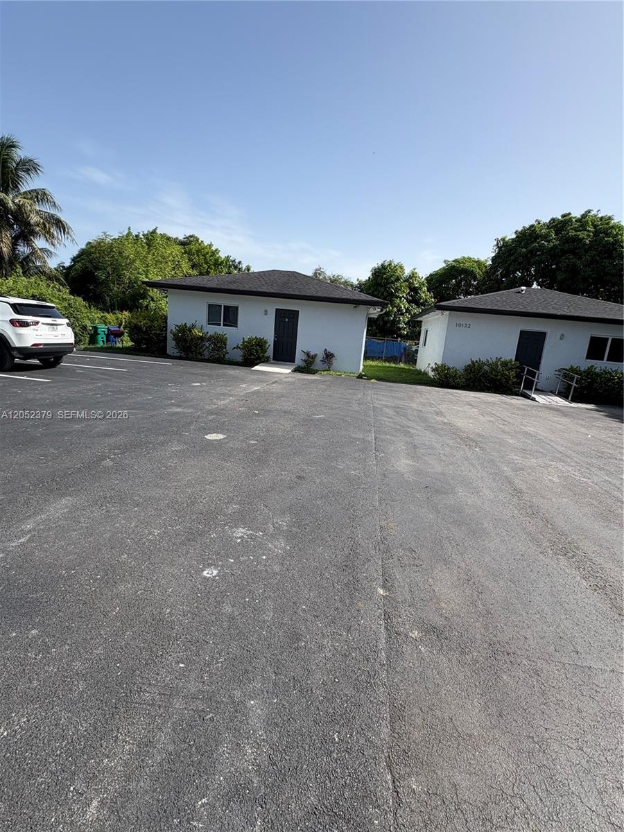 Ver detalles / 3255 sq. ft. $ 2026-07-13 0 foto
