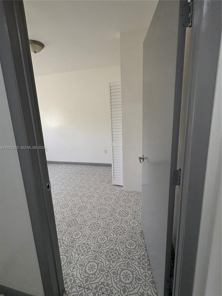 Ver detalles / 3255 sq. ft. $ 2026-07-13 0 foto