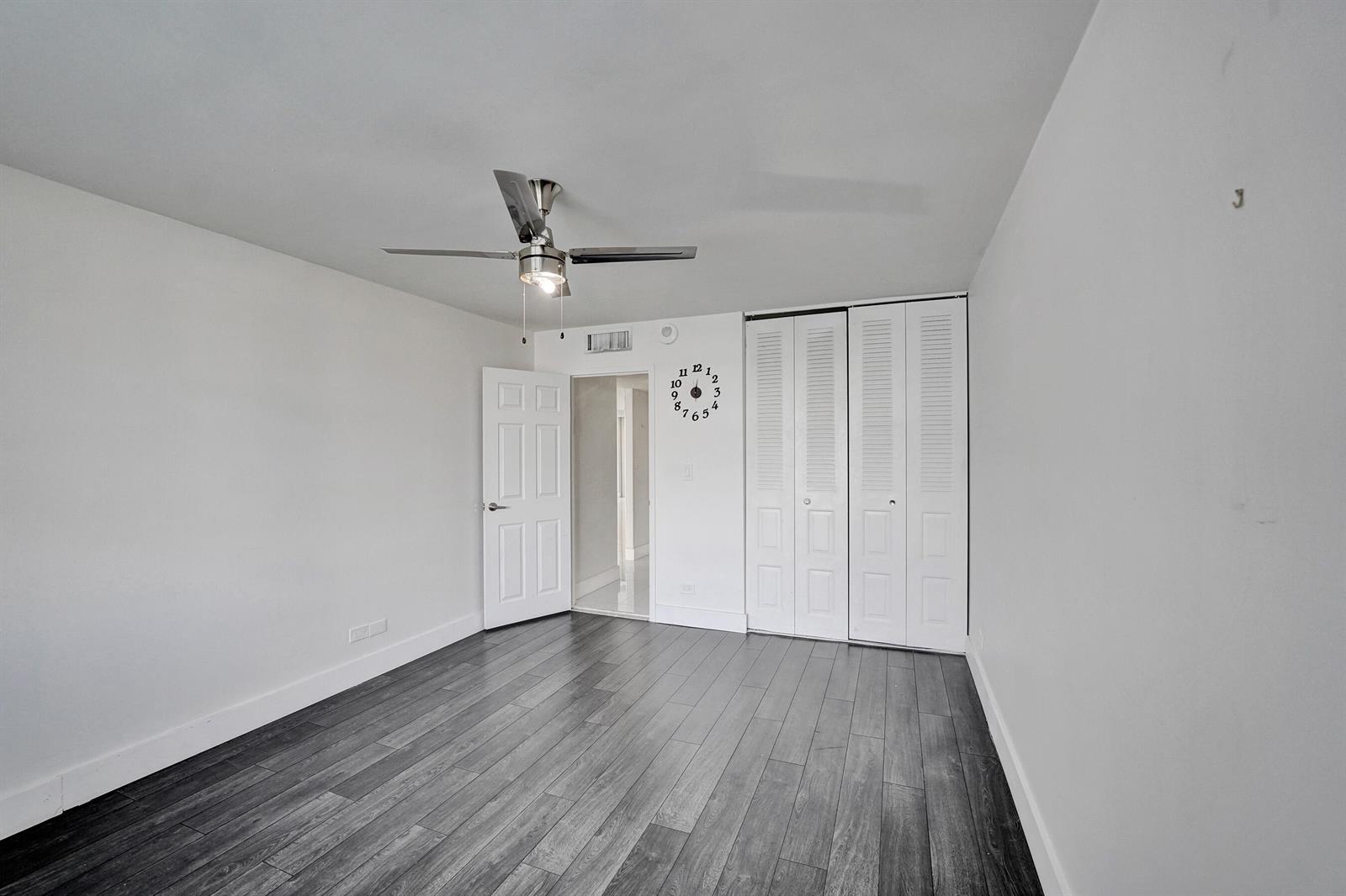 Ver detalles 1401 2 / 2 1488 sq. ft. $ 2026-07-14 0 foto