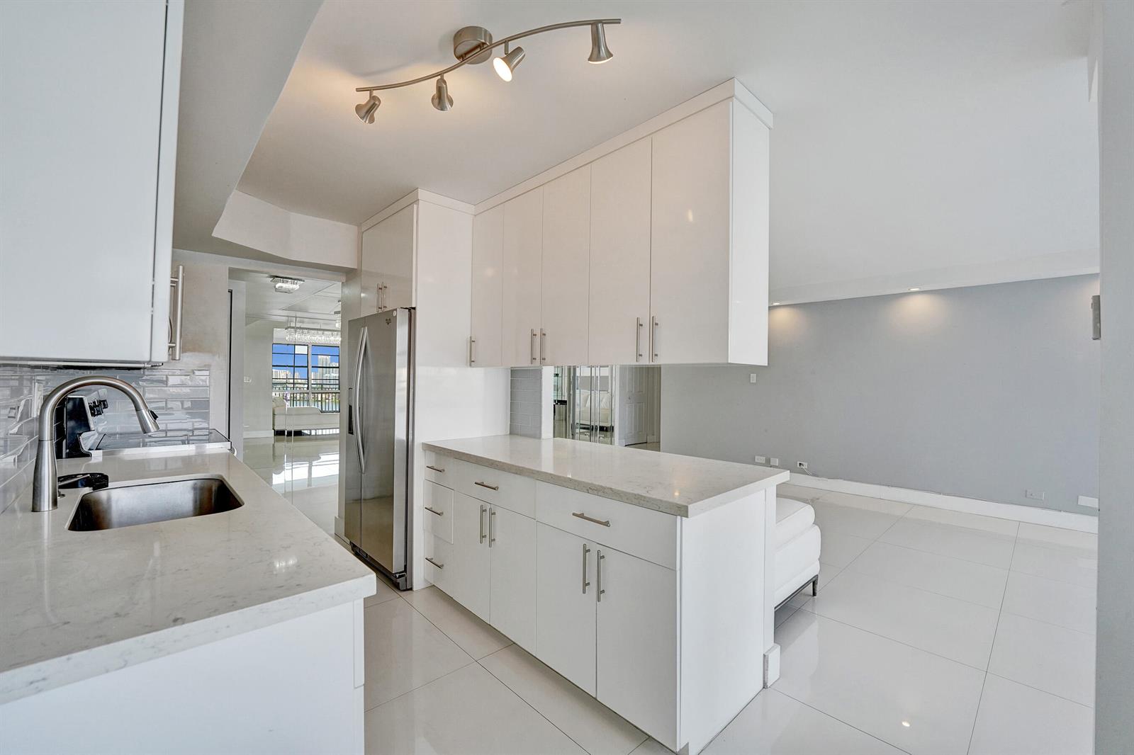 Ver detalles 1401 2 / 2 1488 sq. ft. $ 2026-07-14 0 foto