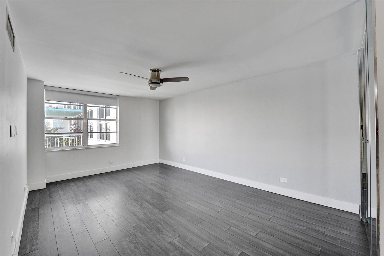 Ver detalles 1401 2 / 2 1488 sq. ft. $ 2026-07-14 0 foto
