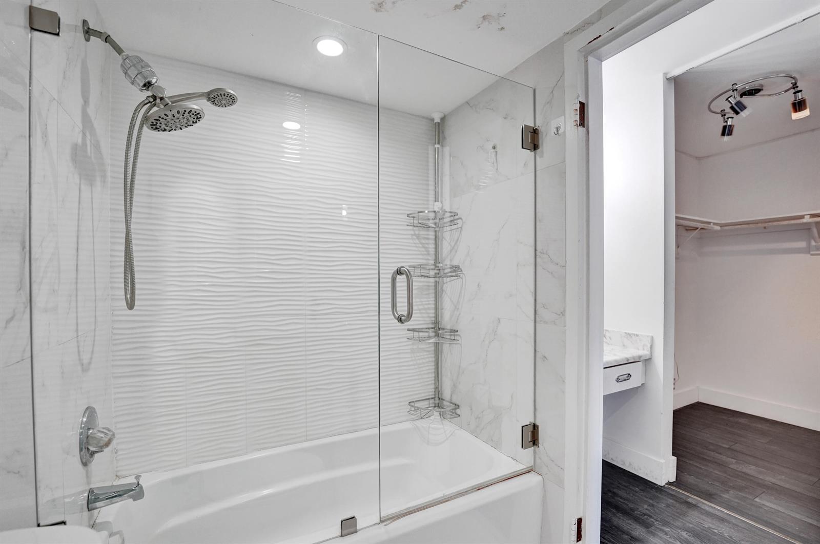 Ver detalles 1401 2 / 2 1488 sq. ft. $ 2026-07-14 0 foto