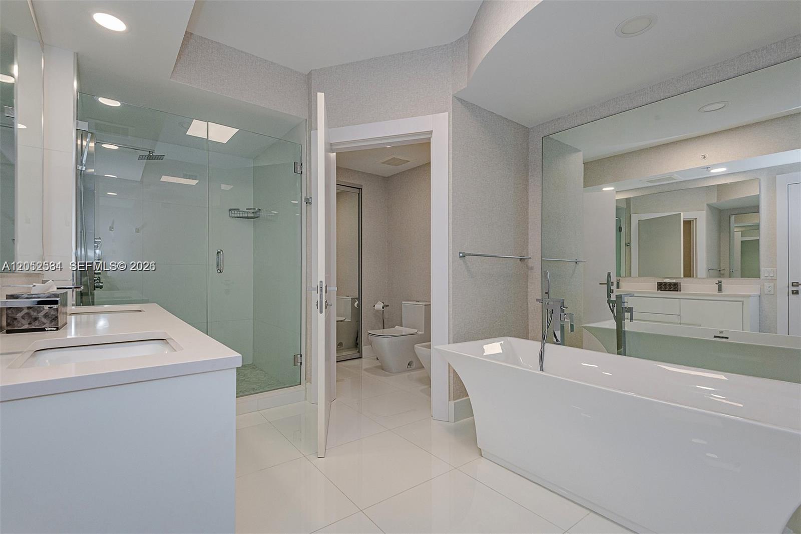 Ver detalles 1101 2 / 3 1649 sq. ft. $ 2026-07-13 0 foto