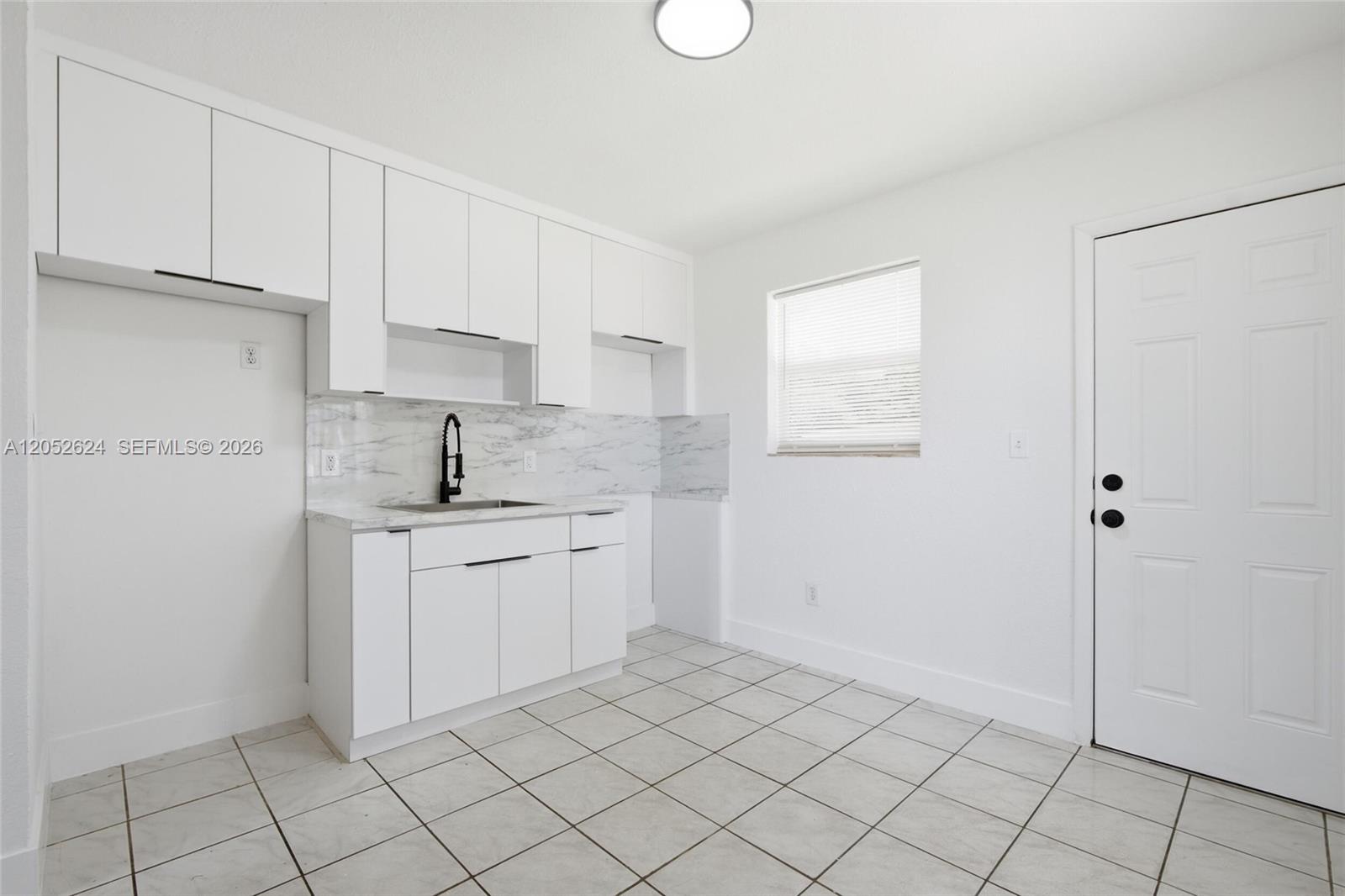  /  2010 sq. ft. $ 2026-08-25 0 Photo