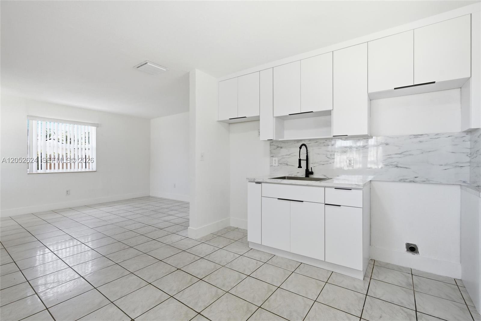   /  2010 sq. ft. $ 2026-08-25 0 Photo