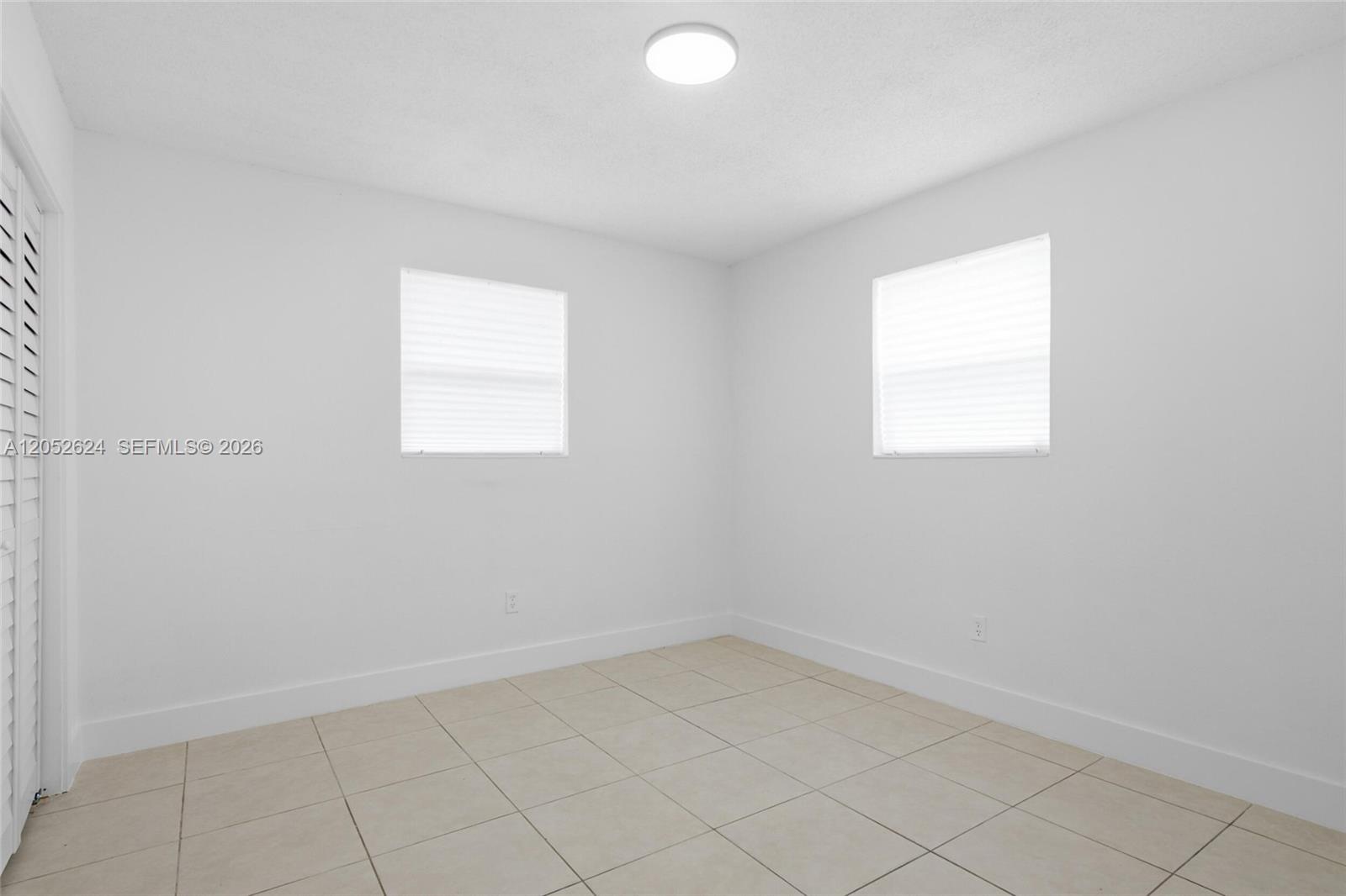   /  2010 sq. ft. $ 2026-08-25 0 Photo