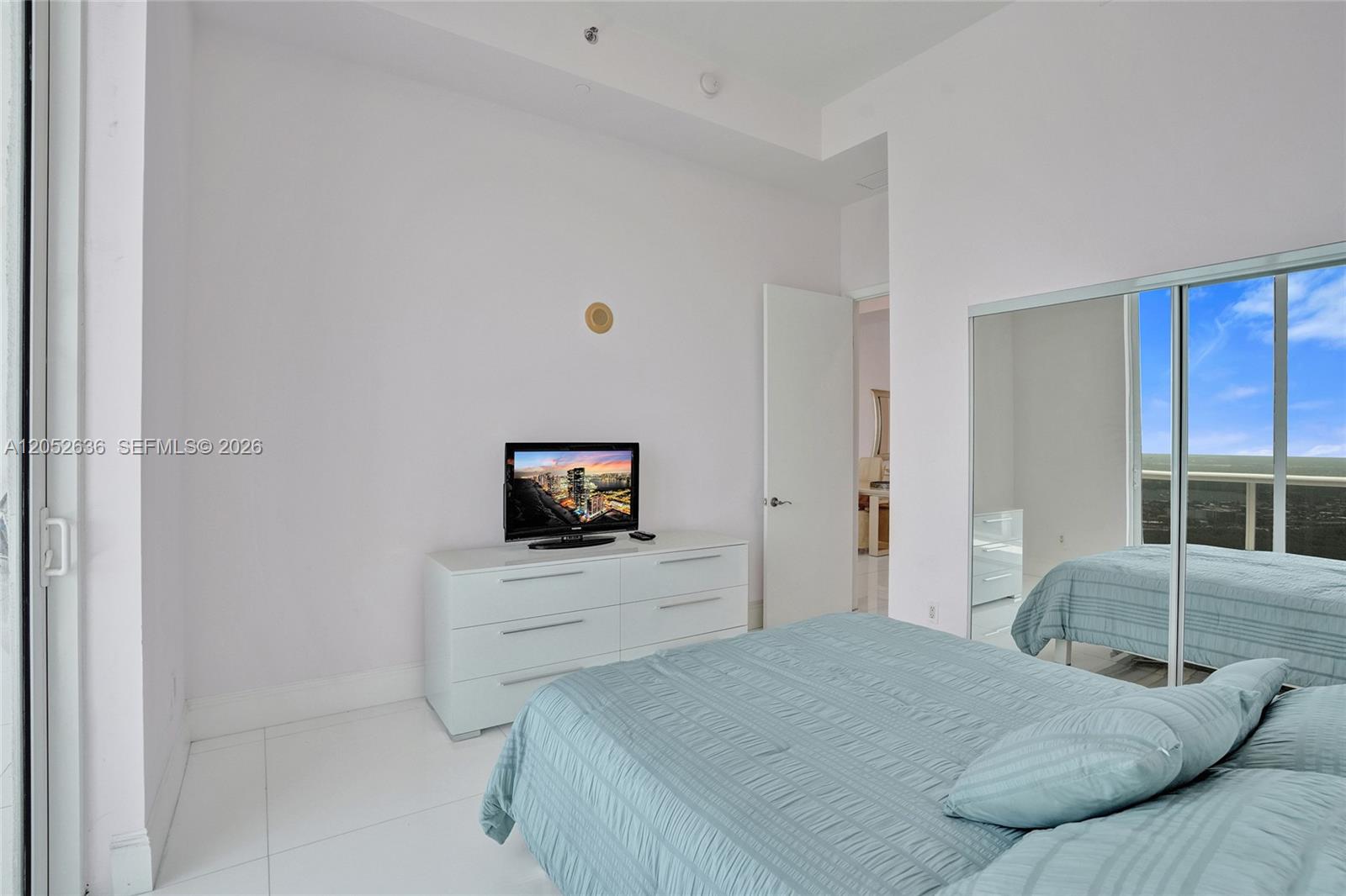 4305 2 / 2 1435 sq. ft. $ 2026-07-13 0 Photo