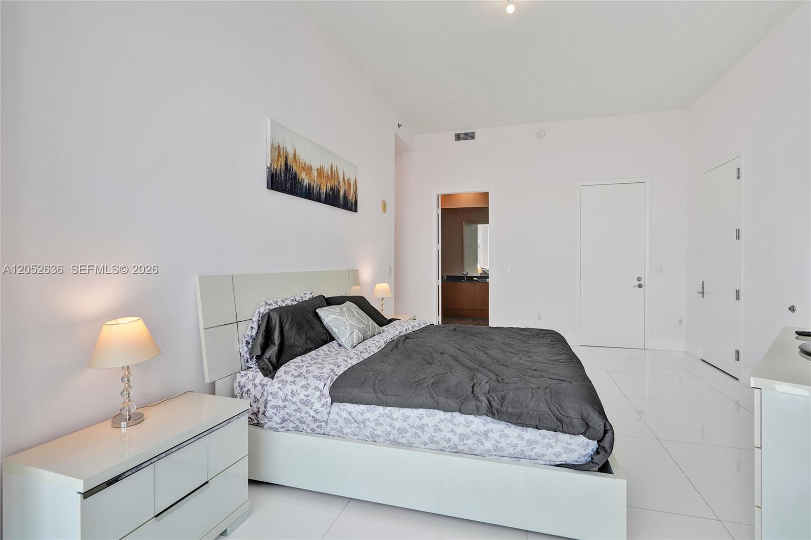 4305 2 / 2 1435 sq. ft. $ 2026-07-13 0 Photo