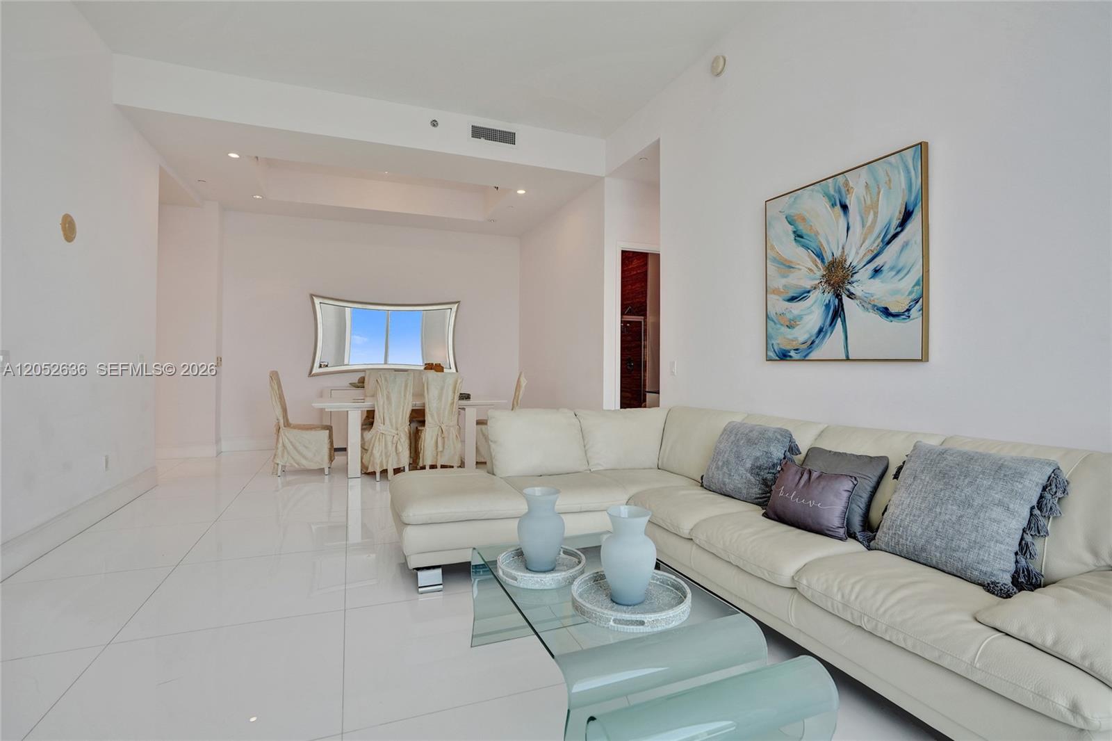 4305 2 / 2 1435 sq. ft. $ 2026-07-13 0 Photo