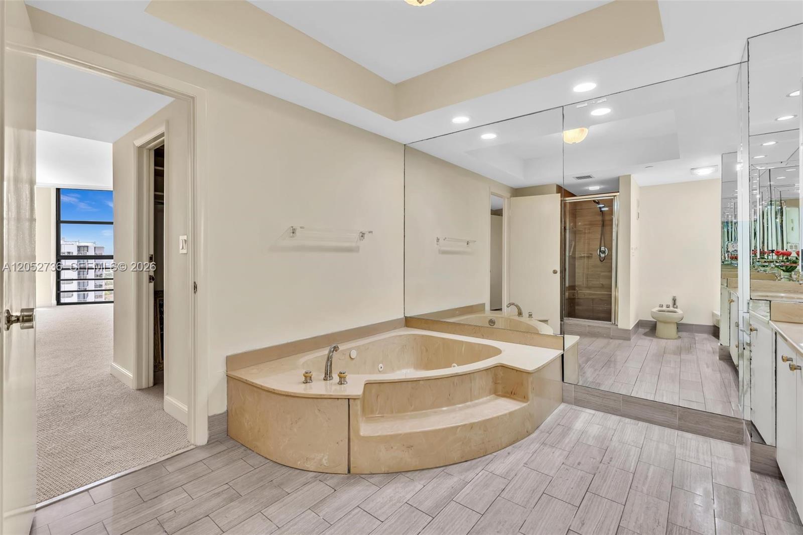 Photo of 20281 Country Club Dr  #1907, Aventura, Florida, 33180 - 