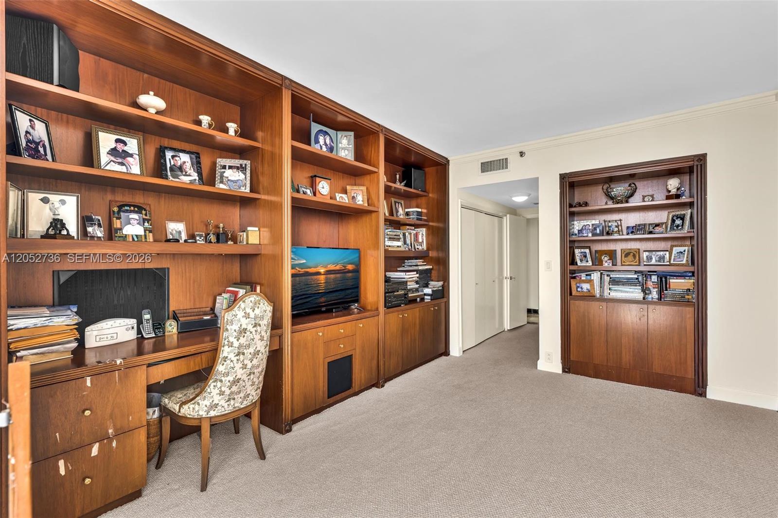 Photo of 20281 Country Club Dr  #1907, Aventura, Florida, 33180 - 