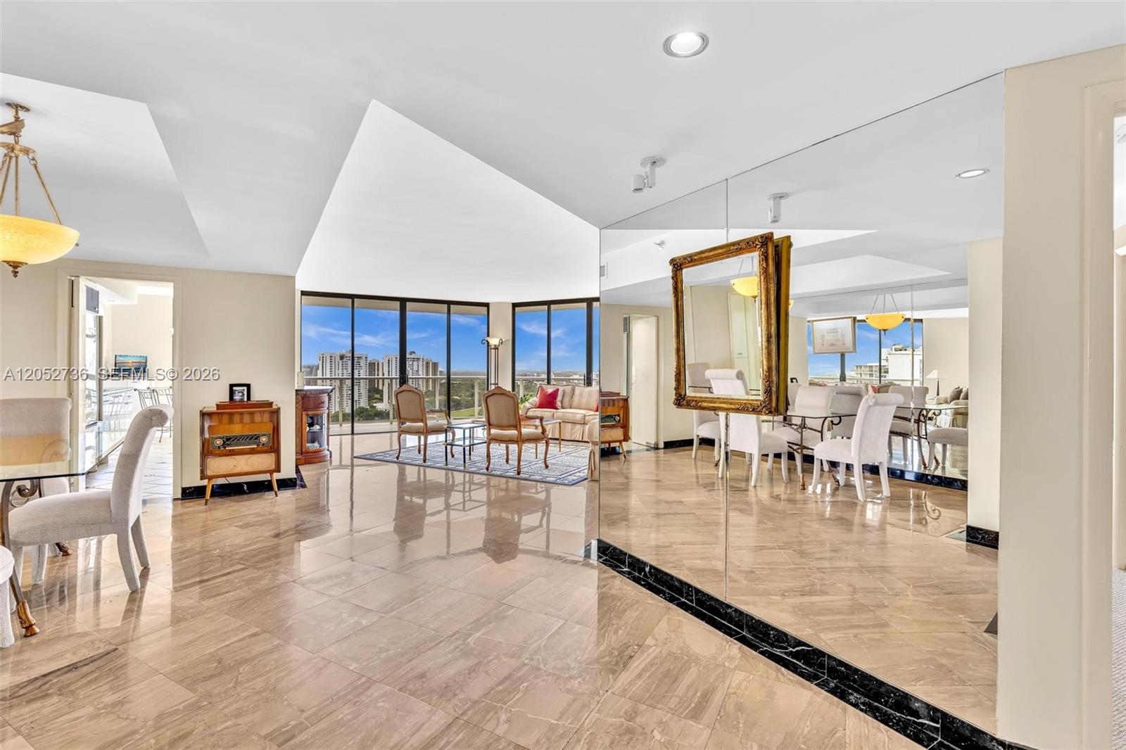 Photo of 20281 Country Club Dr  #1907, Aventura, Florida, 33180 - Eat-In Kitchen
