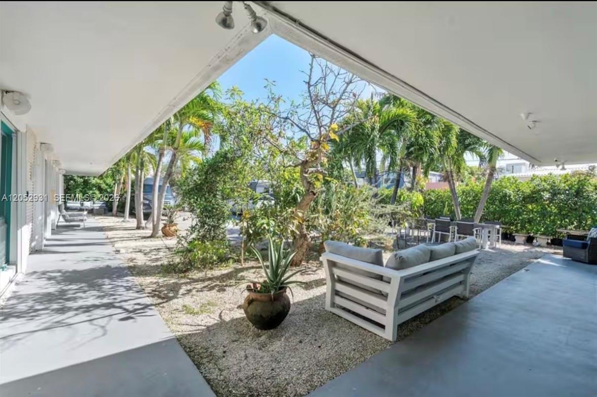   /  3674 sq. ft. $ 2026-07-13 0 foto