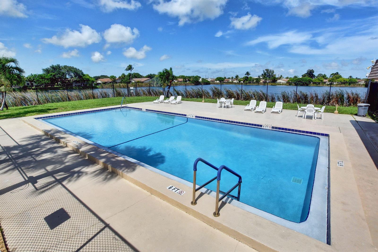 Ver detalles 1201 3 / 1500 sq. ft. $ 2026-07-14 0 foto
