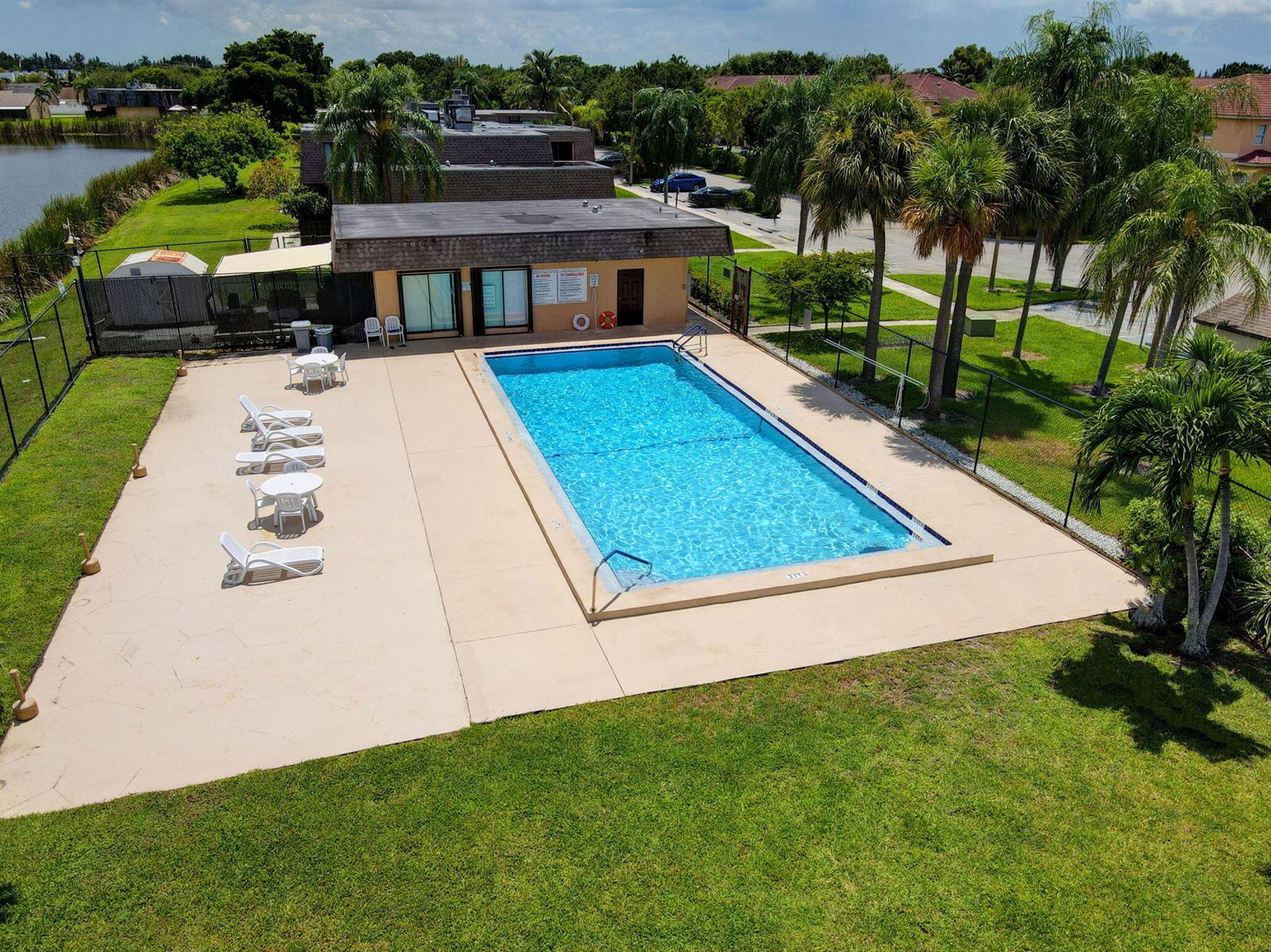 Ver detalles 1201 3 / 1500 sq. ft. $ 2026-07-14 0 foto