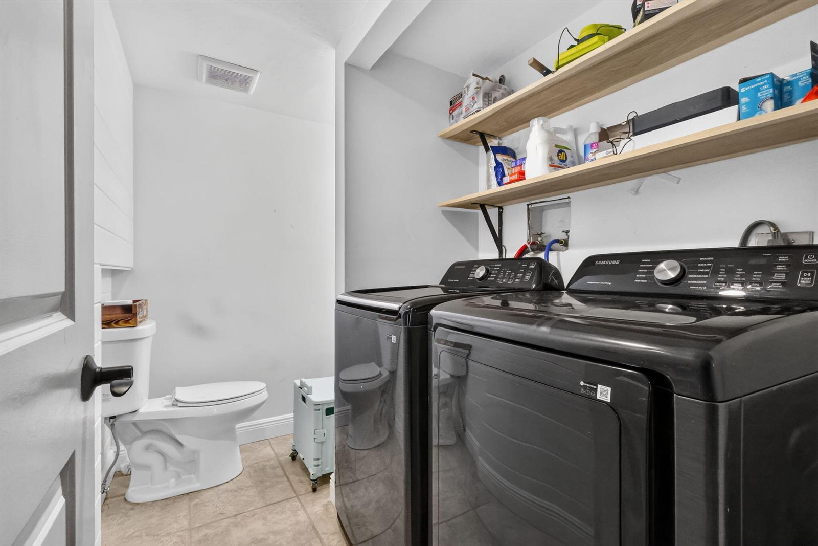 Ver detalles 1201 3 / 1500 sq. ft. $ 2026-07-14 0 foto