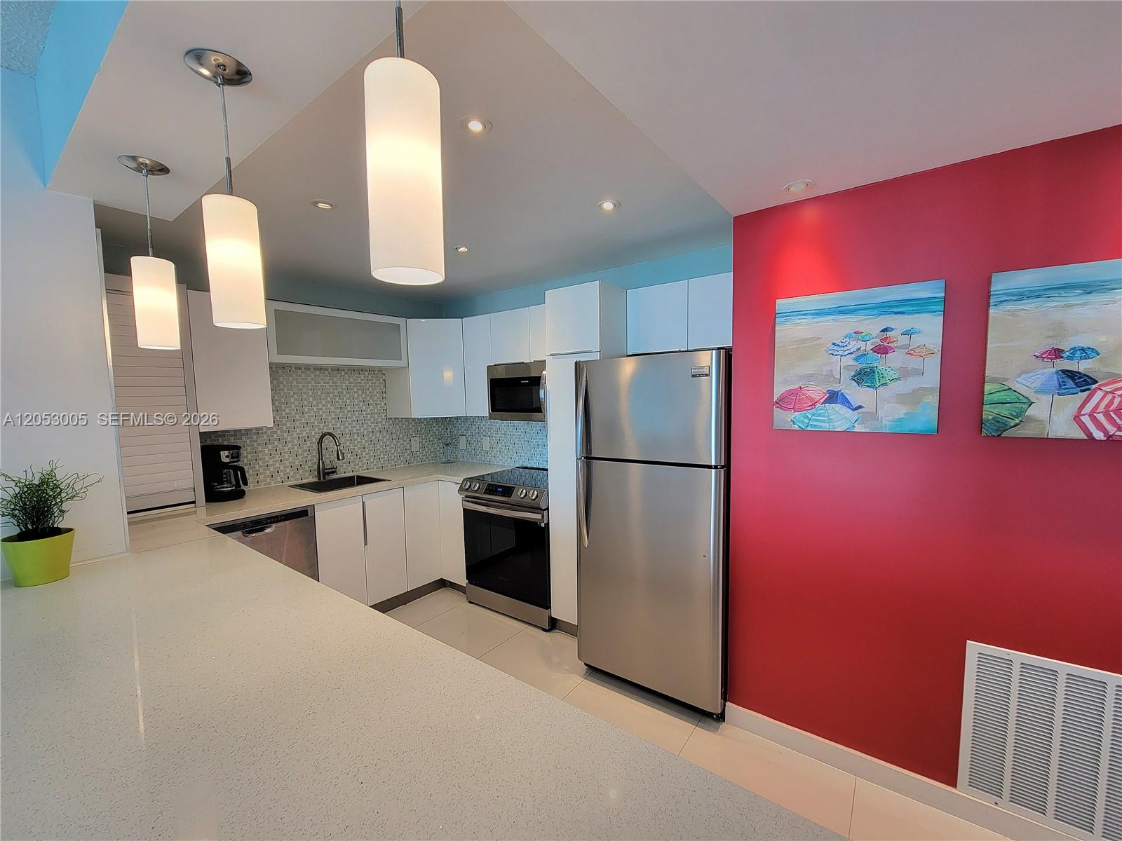 Photo of 3505 Ocean Dr  #1011, Hollywood, Florida, 33019 - 