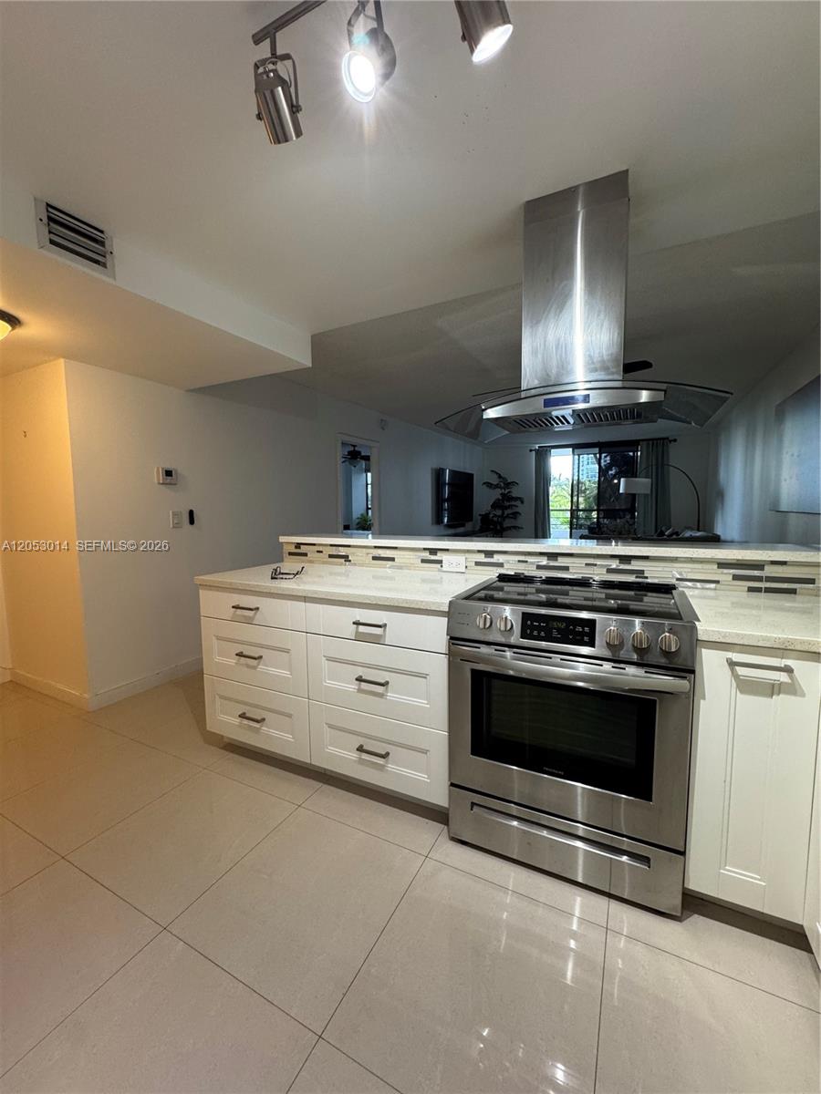 Photo of 600 Three Islands Blvd  #317, Hallandale Beach, Florida, 33009 - 