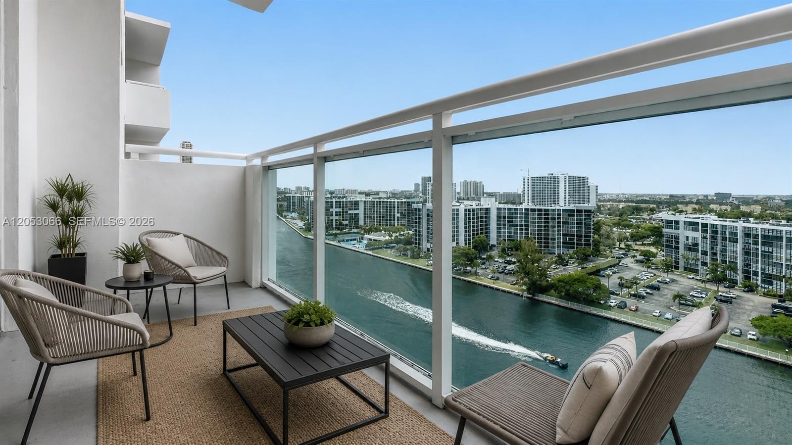 Photo of 3000 Ocean Dr #1516, Hollywood, Florida, 33019 - Virtually Staged