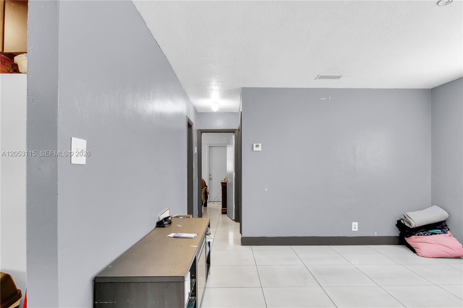   /  2250 sq. ft. $ 2026-07-14 0 foto