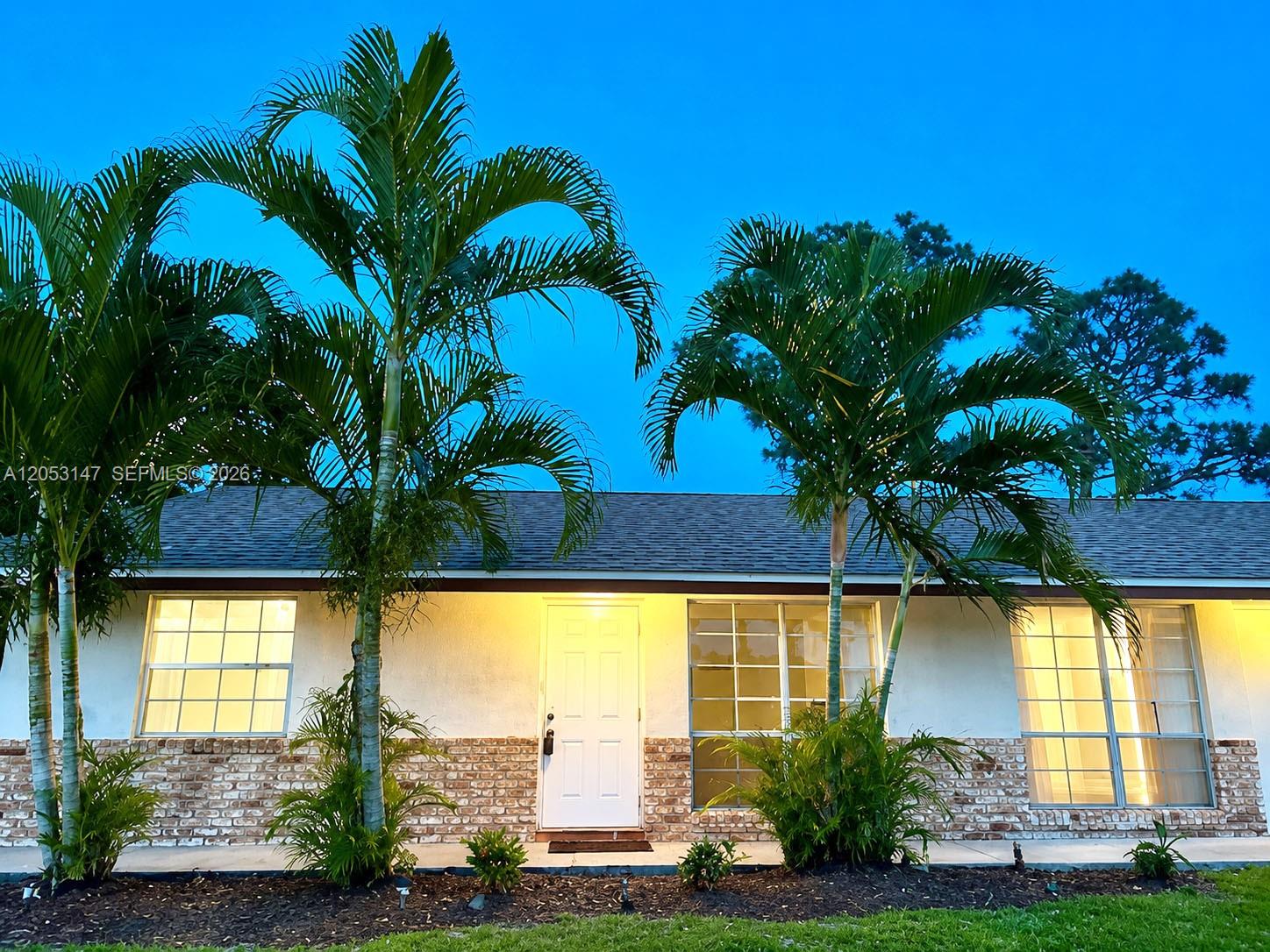   /  1131 sq. ft. $ 2026-07-14 0 foto