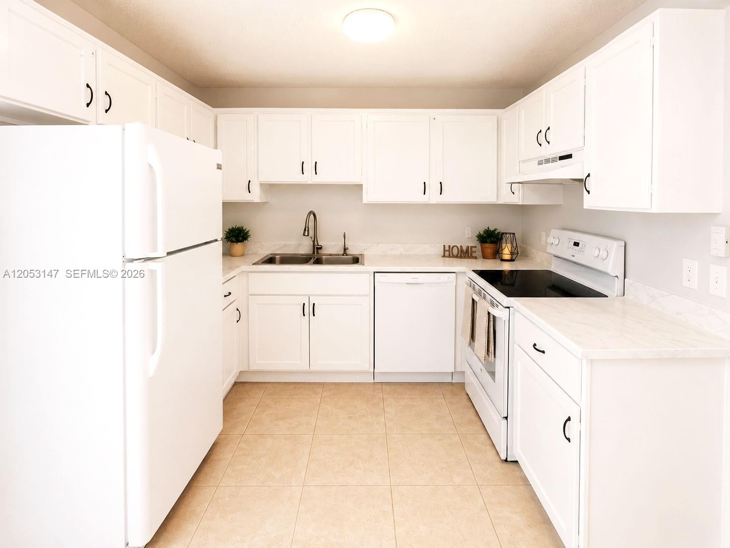   /  1131 sq. ft. $ 2026-07-14 0 foto