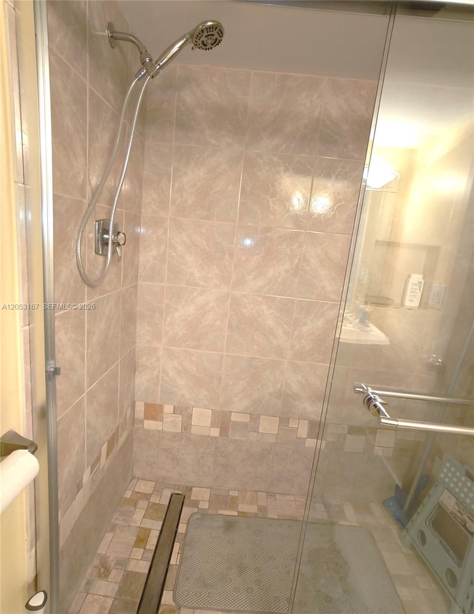 Photo of 2751 Ocean Dr  #1106S, Hollywood, Florida, 33019 - 