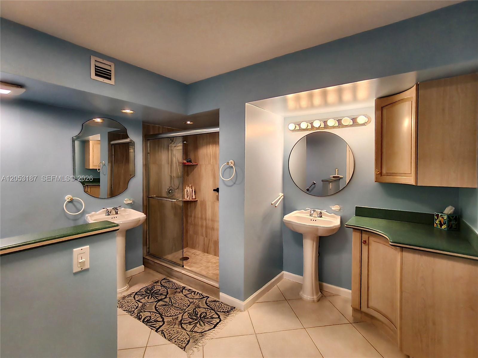 Photo of 2751 Ocean Dr  #1106S, Hollywood, Florida, 33019 - 