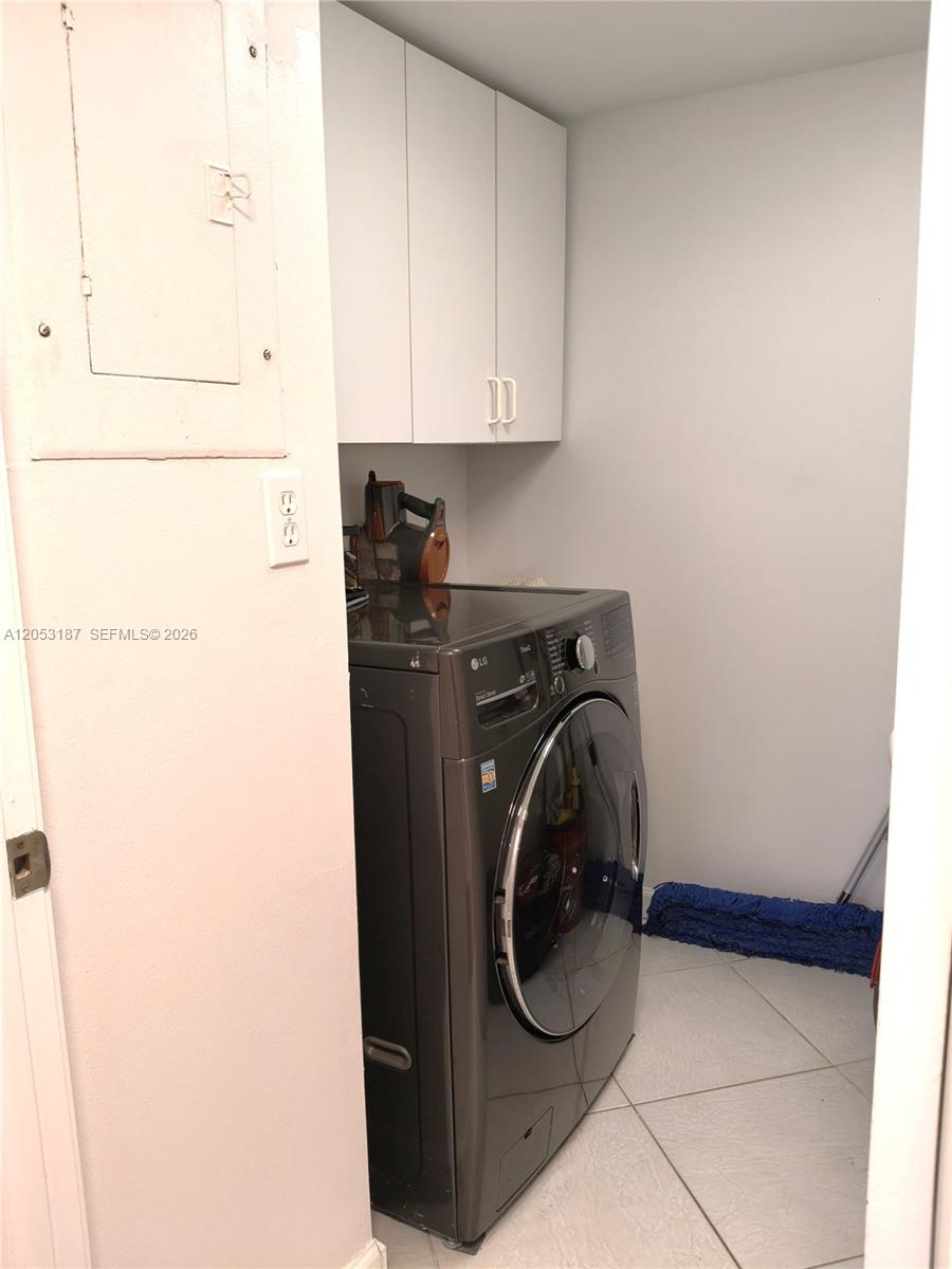 Photo of 2751 Ocean Dr  #1106S, Hollywood, Florida, 33019 - 