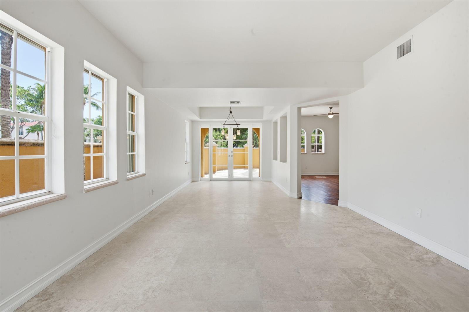 Photo of 18385 30TH  #18385 (18385), Aventura, Florida, 33160 - 14