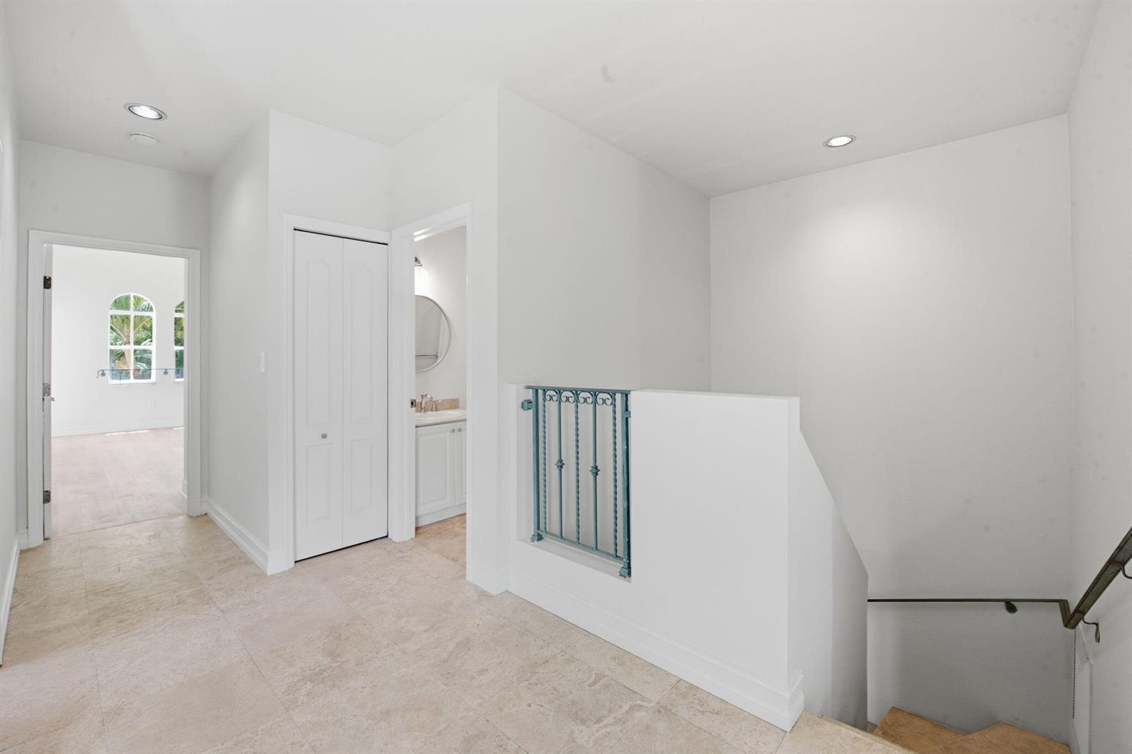 Photo of 18385 30TH  #18385 (18385), Aventura, Florida, 33160 - 21
