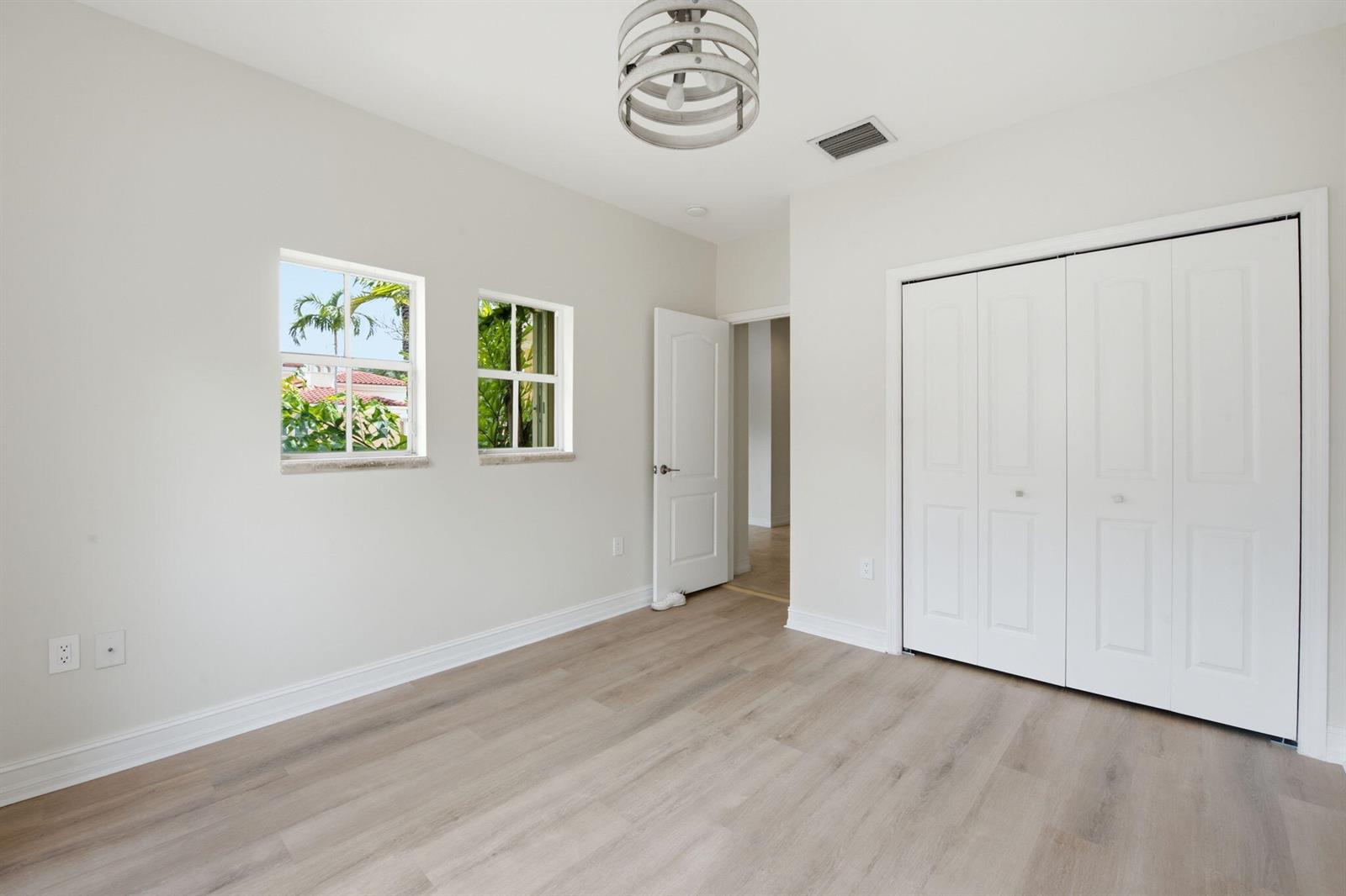 Photo of 18385 30TH  #18385 (18385), Aventura, Florida, 33160 - 39