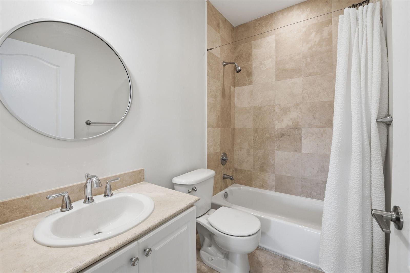 Photo of 18385 30TH  #18385 (18385), Aventura, Florida, 33160 - 41