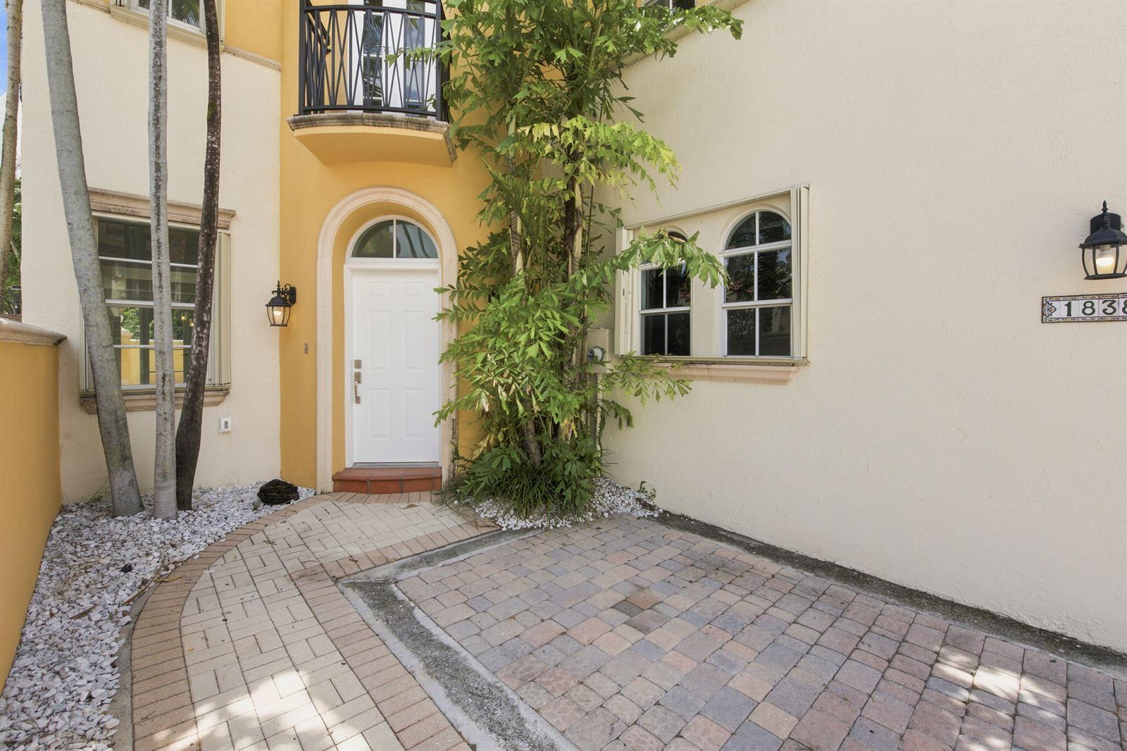 Photo of 18385 30TH  #18385 (18385), Aventura, Florida, 33160 - 6