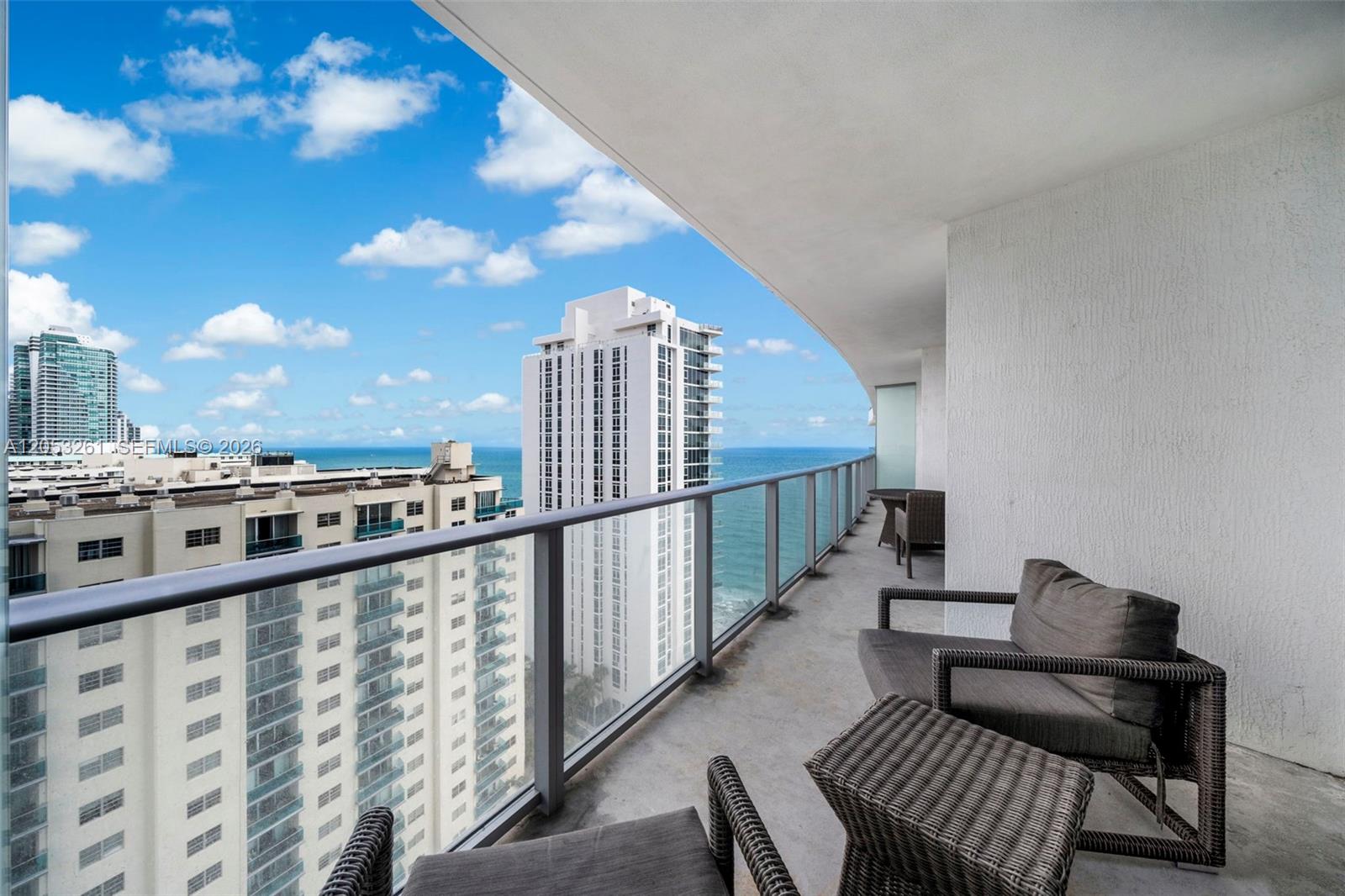 Ver detalles 1406 2 / 2 1129 sq. ft. $ 2026-07-14 0 foto