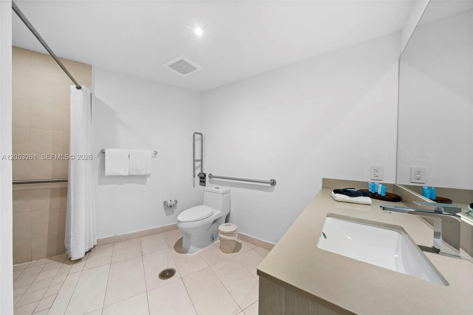 Ver detalles 1406 2 / 2 1129 sq. ft. $ 2026-07-14 0 foto