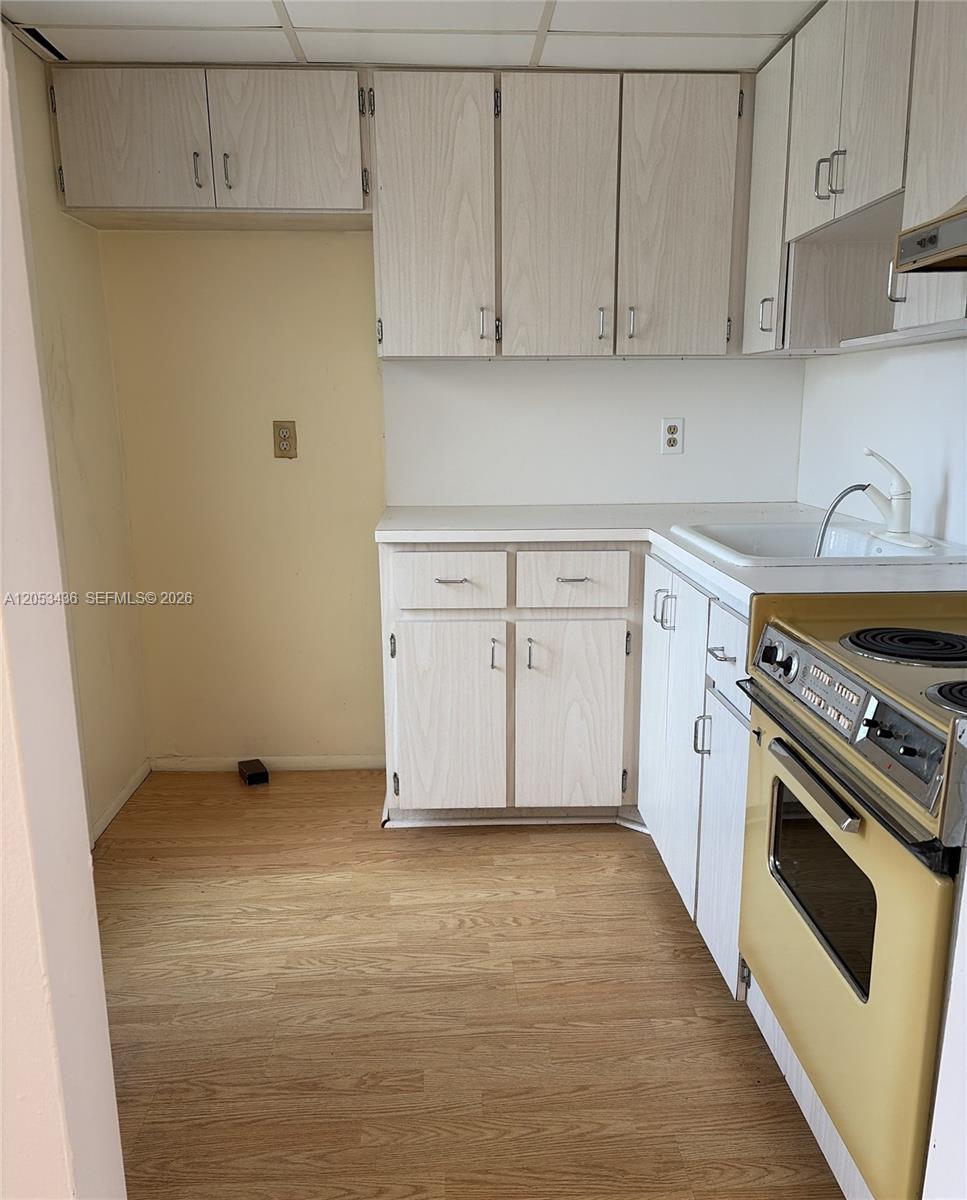 103 1 / 2 624 sq. ft. $ 2026-07-14 0 Photo