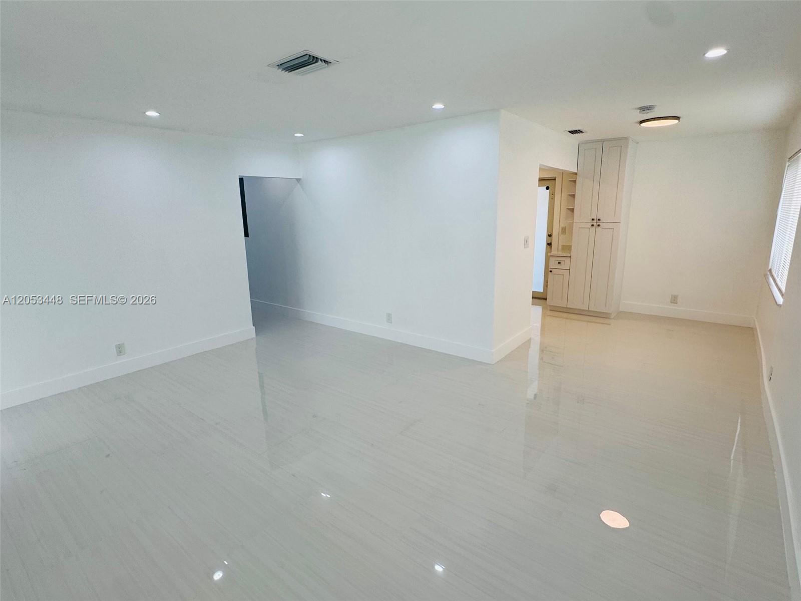 Ver detalles / 2502 sq. ft. $ 2026-07-14 0 foto