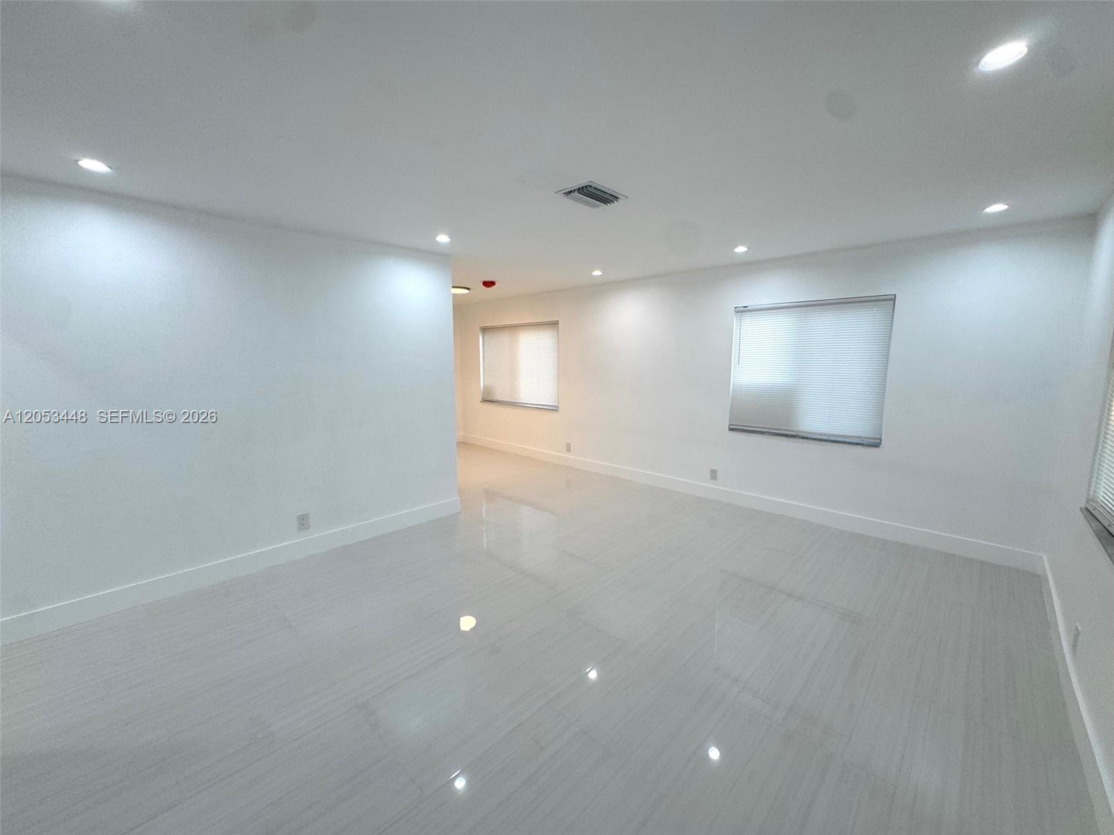 Ver detalles / 2502 sq. ft. $ 2026-07-14 0 foto
