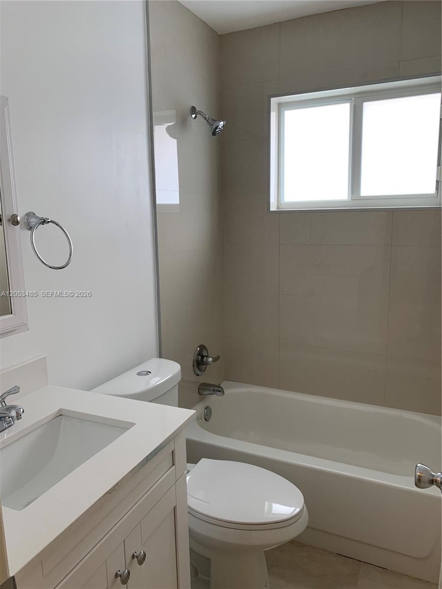 Ver detalles / 2500 sq. ft. $ 2026-07-14 0 foto